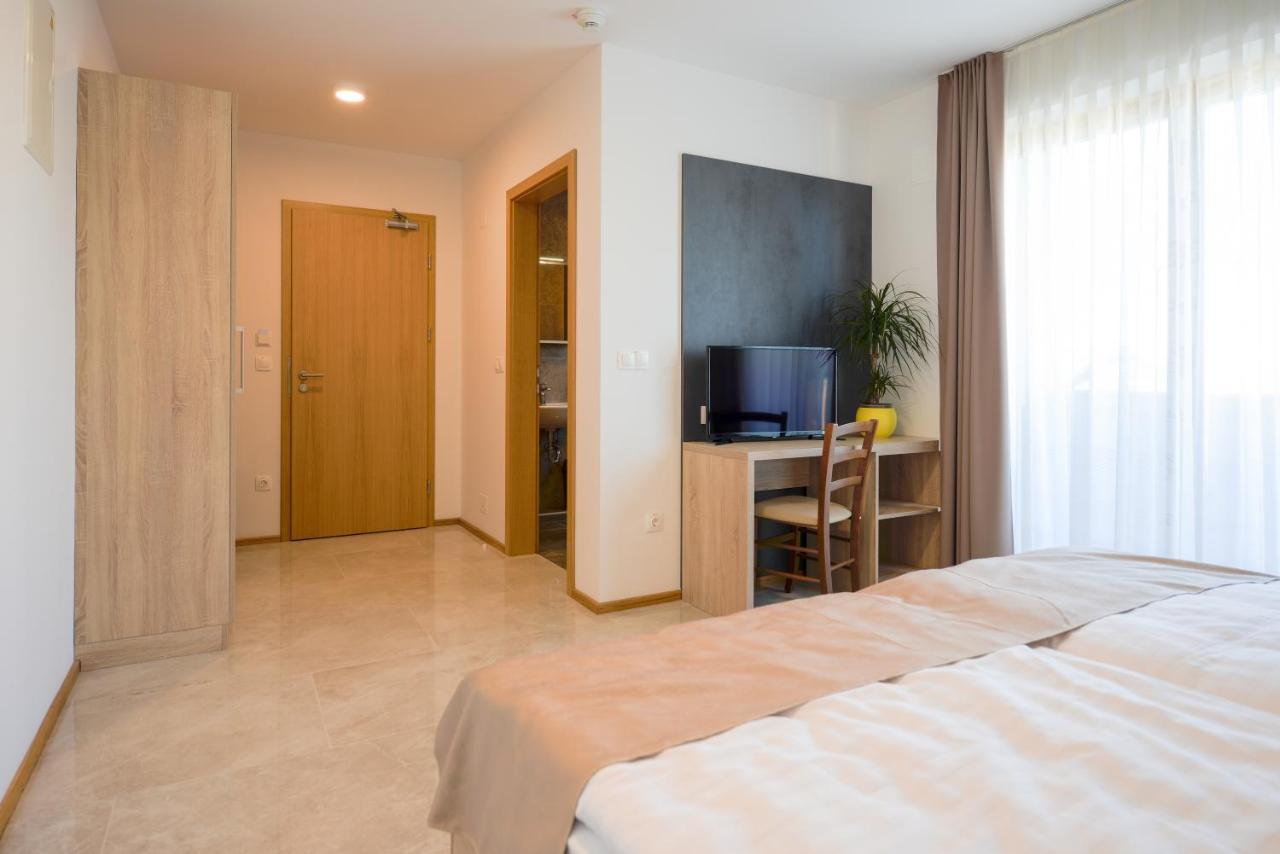 Baron Hotel